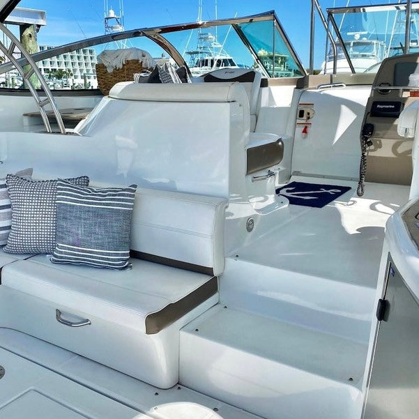 Luxury Yacht up to 12 Passengers